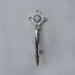 kilt-pin-celtic-knot