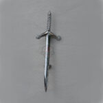 sword-kilt-pin