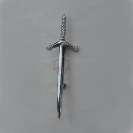 sword-kilt-pin