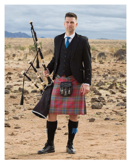 scottish-outfit-for-bagpiper