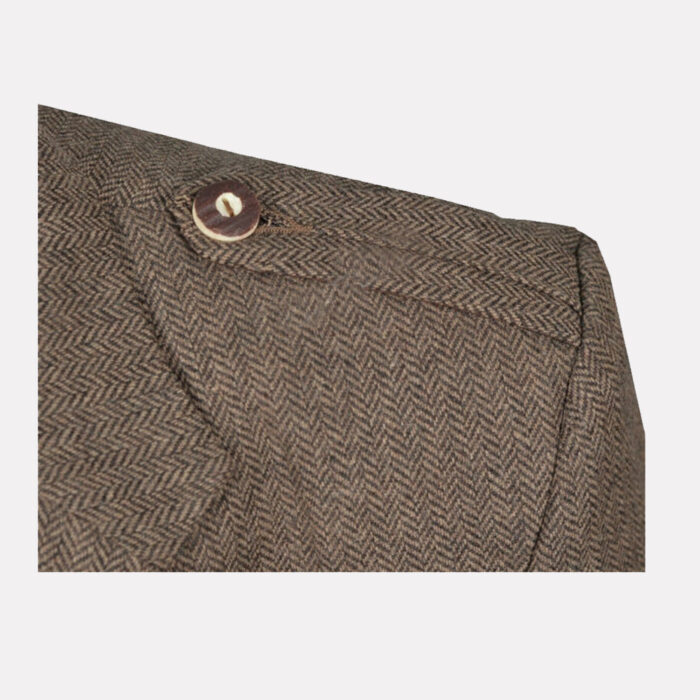 brown-tweed-argyle-jacket-shoulder brown-tweed-argyle-jacket-shoulder