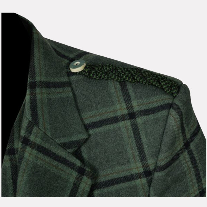lovat-green-tweed-argyle-kilt-shoulder