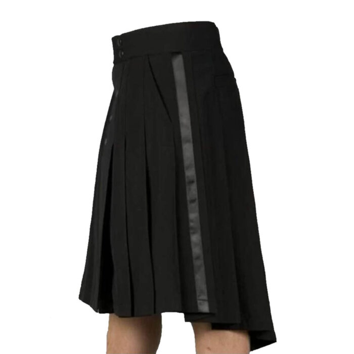 tuxedo-kilt-side