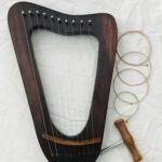 modern-lyre